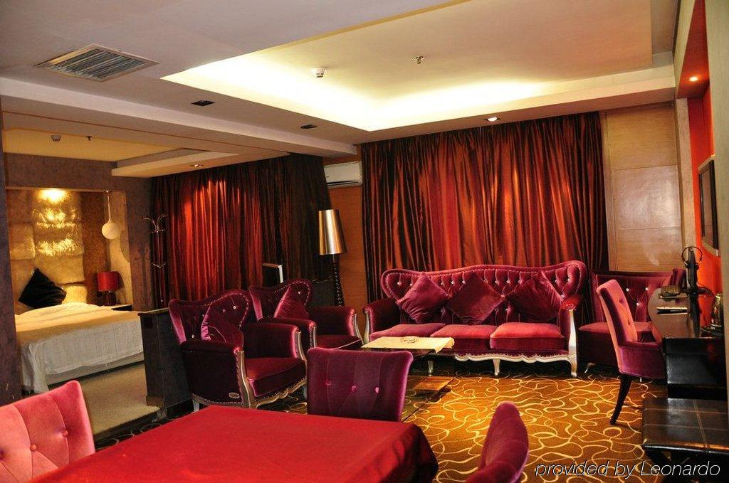 Harbin Yakelai Holiday Hotel الغرفة الصورة