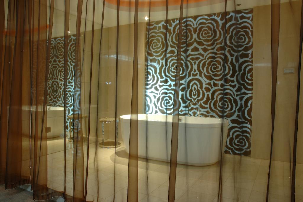 Harbin Yakelai Holiday Hotel الغرفة الصورة