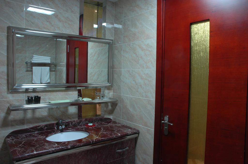 Harbin Yakelai Holiday Hotel الغرفة الصورة